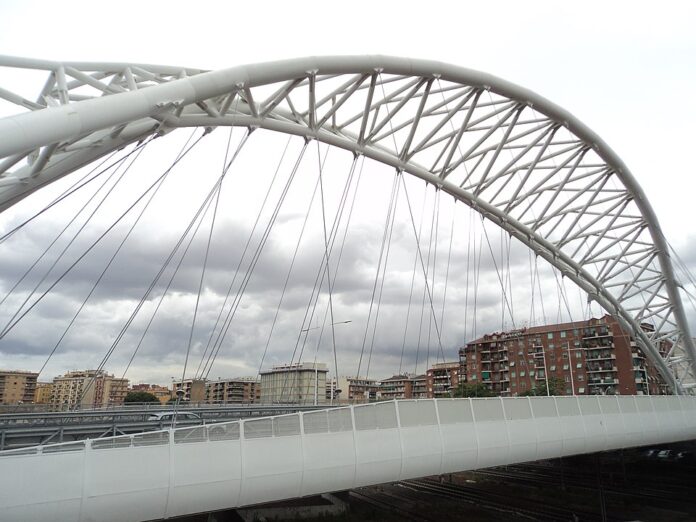 La chiusura di Ponte Spizzichino, in programma per due notti consecutive, porta con sé deviazioni sulle linee bus e alcune fermate sospese su via Ostiense