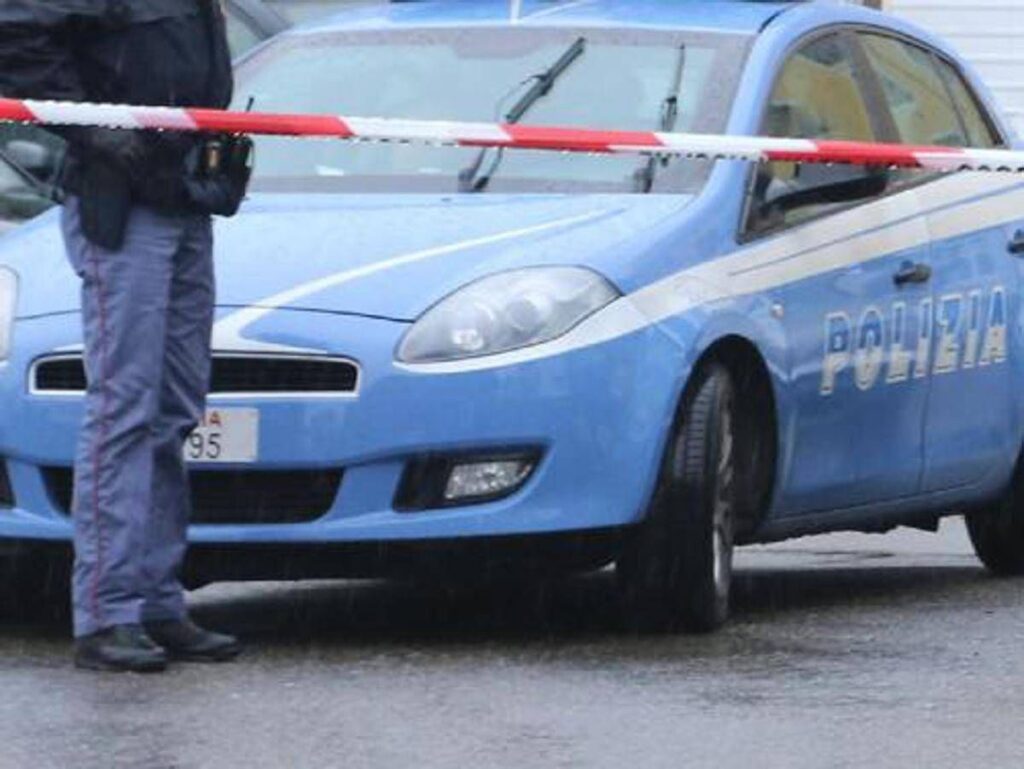Omicidio a Roma Prenestina: ventenne trovato morto in strada con una ferita alla gola 1