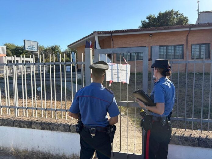 carabinieri ardea L'uomo, ritenuto responsabile della serie di furti ad Ardea tra fine luglio e inizio agosto, si trova ora agli arresti domiciliari con il braccialetto elettronico