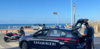 Bilancio dei controlli dei Carabinieri a Ostia: spaccio di droga, evasione e verifiche su 217 persone e 124 veicoli