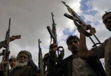 Yemen, scontri fra Houthi e forze governative: “154 morti in due giorni”. Gb schiera aereo per rifornire i jet sauditi