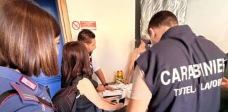 Controlli nei centri massaggi a Roma: scattano denunce e multe