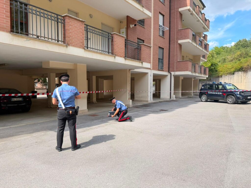 Bimbo di 5 anni cade dal terzo piano a Montelanico (Roma): è gravissimo al Gemelli 1 Bimbo di 5 anni cade dal terzo piano a Montelanico (Roma): è gravissimo al Gemelli 1