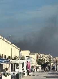 Incendio in un attico di Ostia Ponente: un uomo portato in salvo dai vigili del fuoco 3