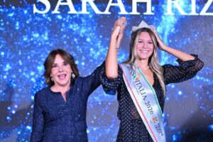 Miss Italia 2026 eletta al Castello di Santa Severa: vince Sarah Rizea, atleta delle Fiamme Oro 1