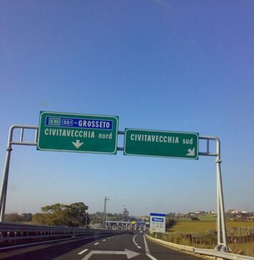Lavori in corso sulla rete per la chiusura notturna Roma-Civitavecchia: sei ore di stop tra Civitavecchia Sud e Santa Severa con deviazioni obbligatorie sulla statale