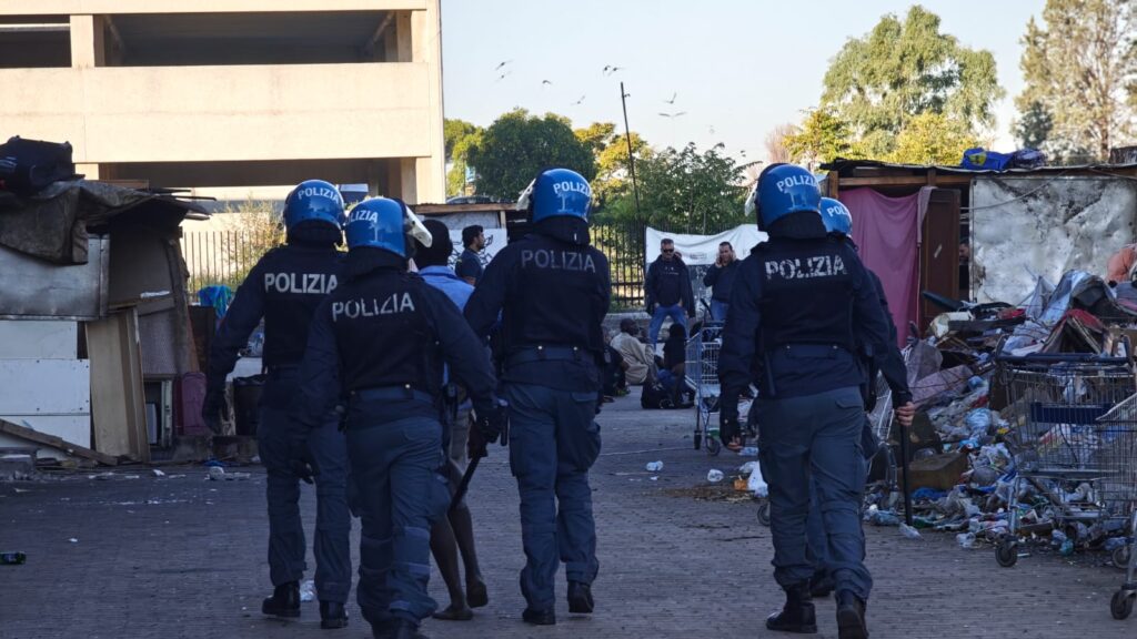 Partiti i lavori nell'ex ghetto di via Tallone: quanto durerà la bonifica e quando scatta la demolizione? 2