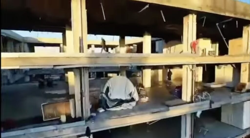 Sgombero a Tor Sapienza: il palazzo di via Tallone rioccupato dopo un’ora 1