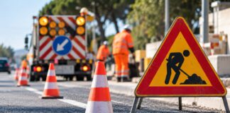Lavori di messa in sicurezza alle fermate dei bus in via Passo Buole, nel territorio comunale di Fiumicino: ecco cosa cambia