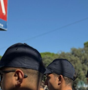 Borseggiatori arrestati a Roma: sette arrestati tra banchine e mezzi pubblici, ecco come agivano (VIDEO)