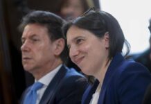 Campo largo, tensioni nel centrosinistra: Conte insiste su primarie presto