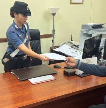 Finto carabiniere tenta di truffare un anziano a Valmontone: entra in casa e trova la "sorpresa"