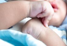 Manovra, arriva il salvadanaio per neonati: 100 euro ogni anno fino a 18 anni
