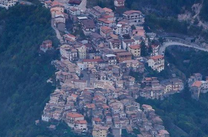 PAGINA FACEBOOK VALLEPIETRANO OFFICIAL VEDUTA OK VALLEPIETRA