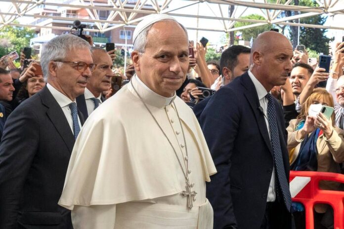 Papa Leone operato per un tumore maligno al polmone: l’intervento e la convalescenza, cosa sappiamo