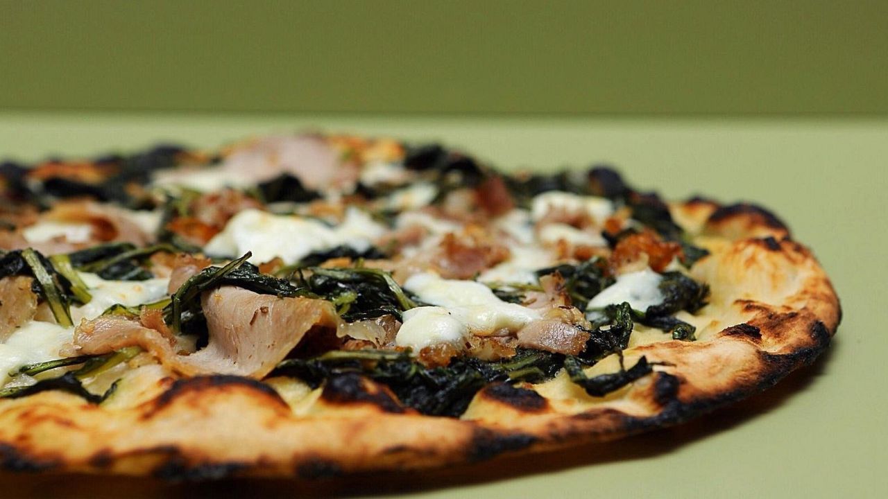Pizza 180 gradi - Canale 10