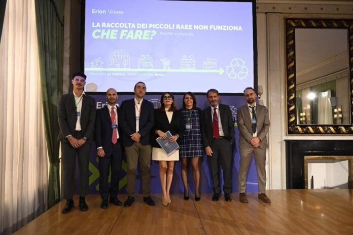 Rifiuti, studio Erion Weee: in Italia solo il 17% dei piccoli Raee viene raccolto