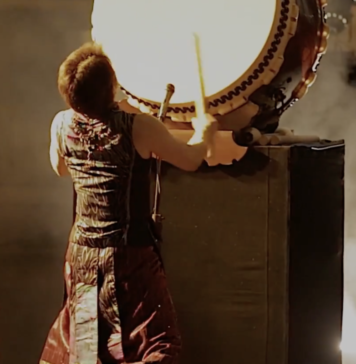 Il respiro del tamburo nasce dalla masterclass con Leonard Eto e Iori Tadokoro: il gruppo Kigaidaiko porta il taiko in dialogo con la danza
