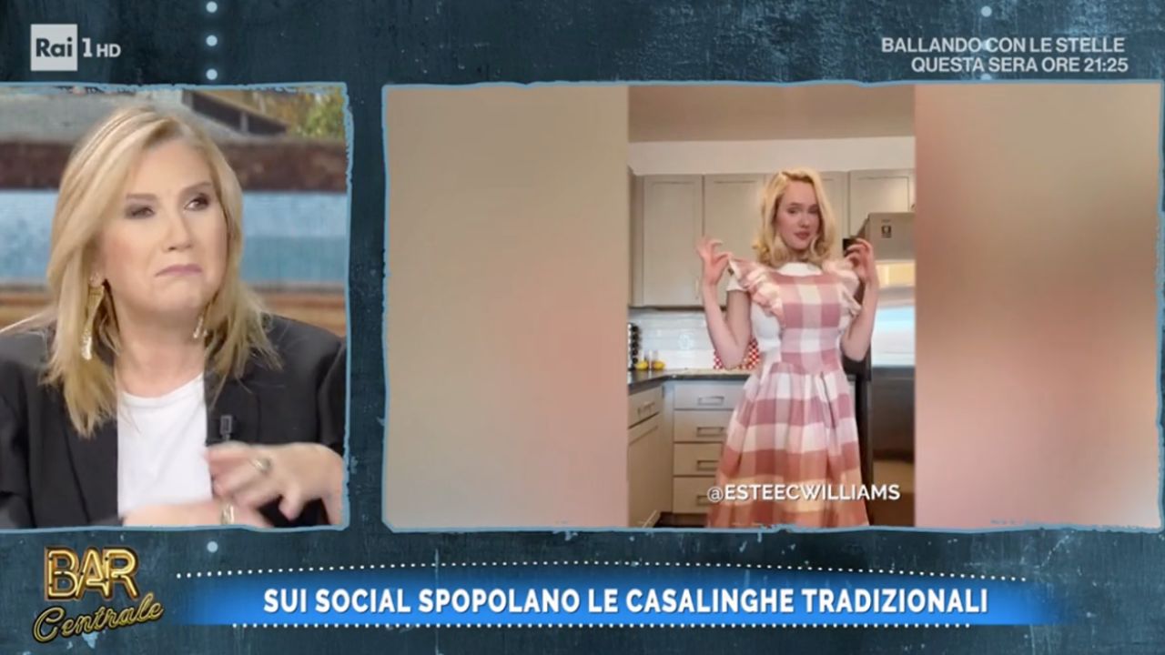 Bar Centrale, scontro tra Rosanna Lambertucci e Serena Bortone: come ha reagito Elisa Isoardi 1 Serena Bortone a Bar Centrale - Canale 10