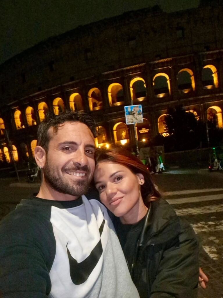 Incidente in moto all'Eur, Achille muore a 41 anni e Jane lotta per la vita. L'appello della madre 1