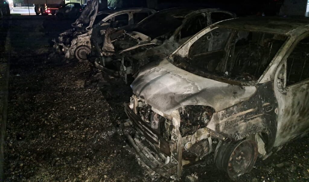 Rogo all'autosalone e bomba sotto casa dei titolari: cosa sta succedendo a Roma Est 1