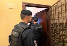 Maxi controlli dei carabinieri a Ostia, in campo i reparti specializzati: scattano 8 arresti e 9 denunce