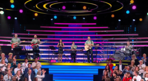 Alice Piombino, chi è la nuova cantante dei Fortuna Six: ha sostituito Nicla Ozenda a La Ruota della Fortuna 1