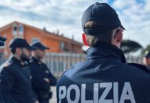 Due violenti colpi nella stessa notte ai danni di passanti e turisti: scattano i domiciliari con braccialetto elettronico per la banda attiva al Pigneto
